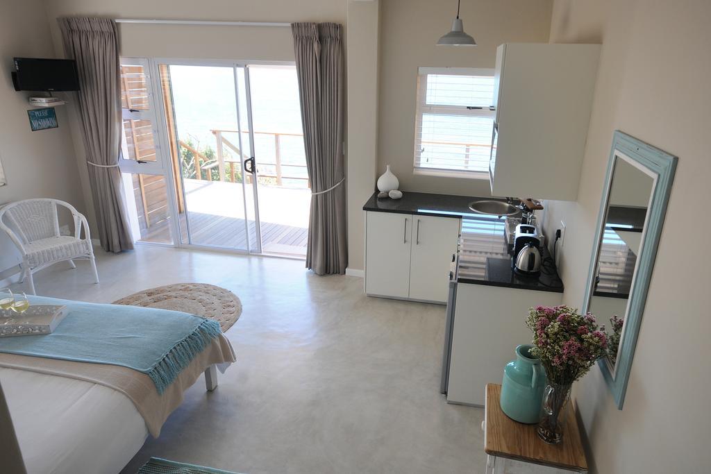 Rocklands Seaside Bed And Breakfast Simon's Town Exterior photo